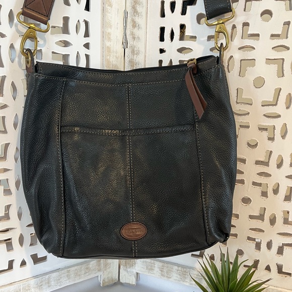 ⭐️Fossil Crossbody Leather Bag⭐️ - Picture 6 of 8